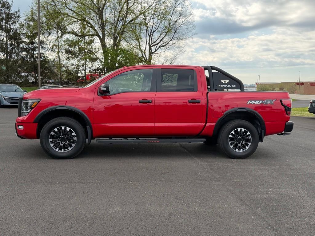 Used 2020 Nissan Titan PRO-4X w/ Pro-4x Convenience Package image 2