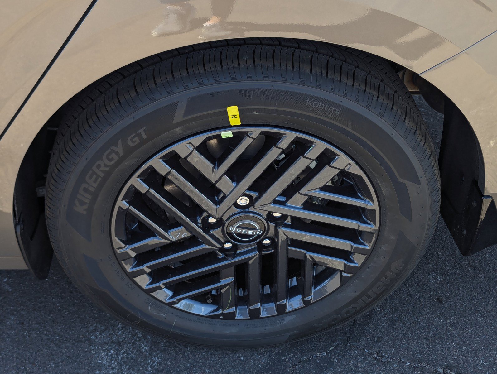 New 2026 Nissan Sentra SV w/ Floor Mat Package FWD image 7