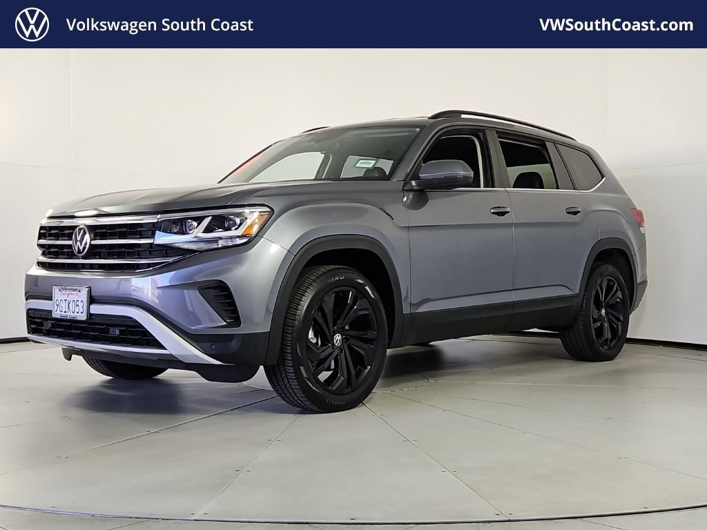 Certified 2023 Volkswagen Atlas SE w/ Black Wheel Package AWD/4WD image 1