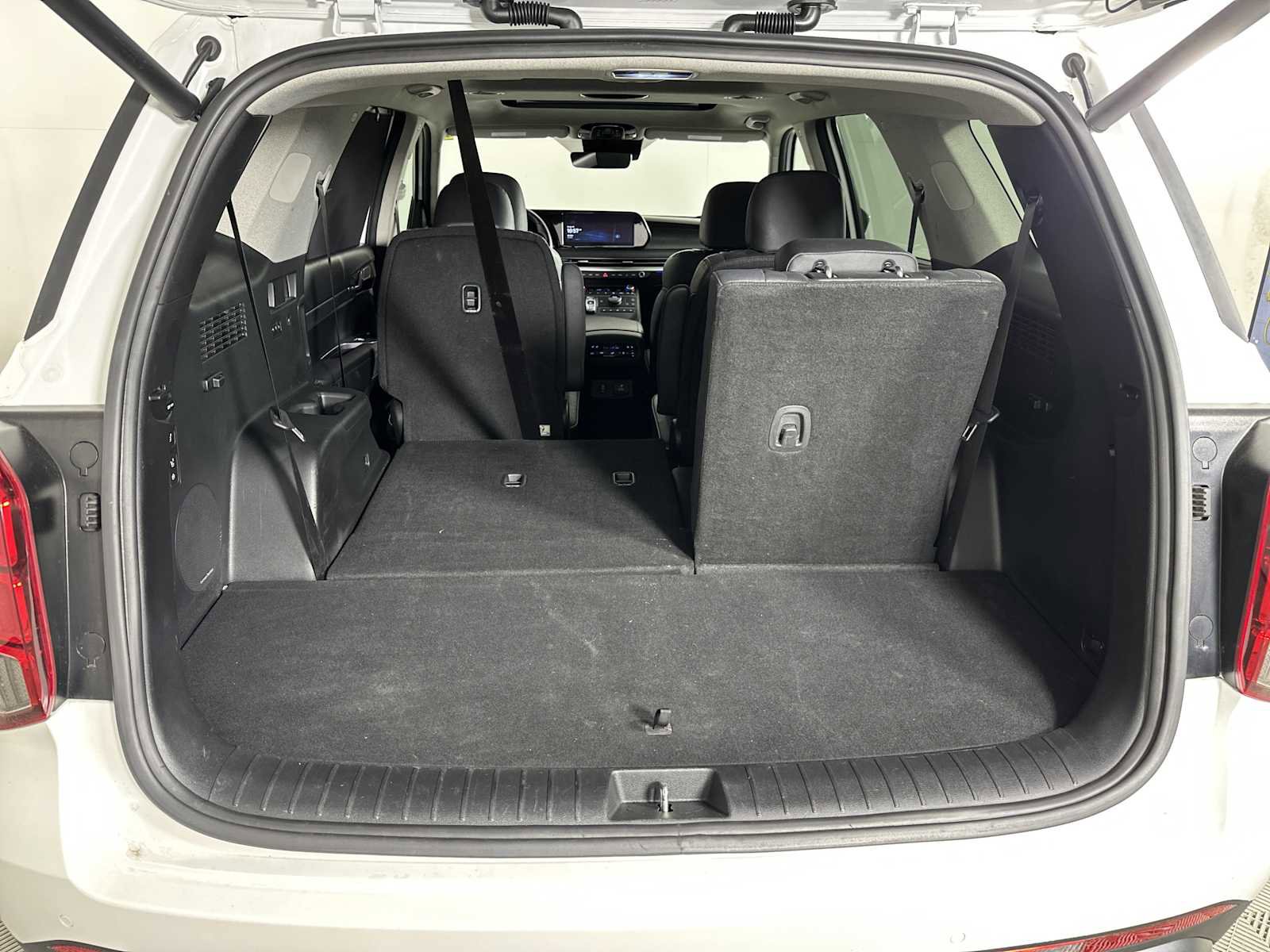 Used 2024 Hyundai Palisade Limited FWD image 25