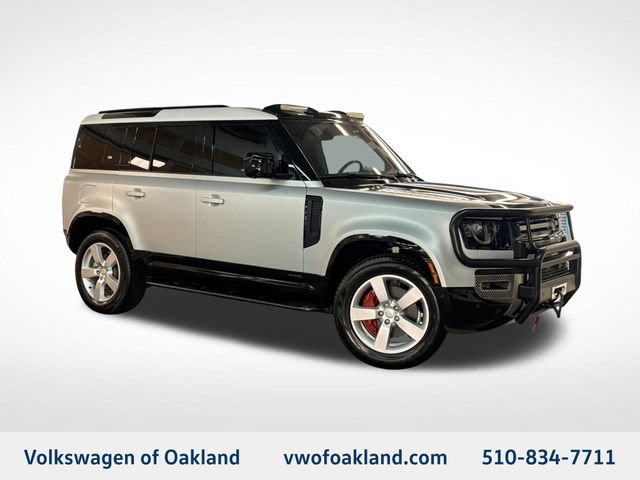 Used 2023 Land Rover Defender 110 X AWD/4WD image 1