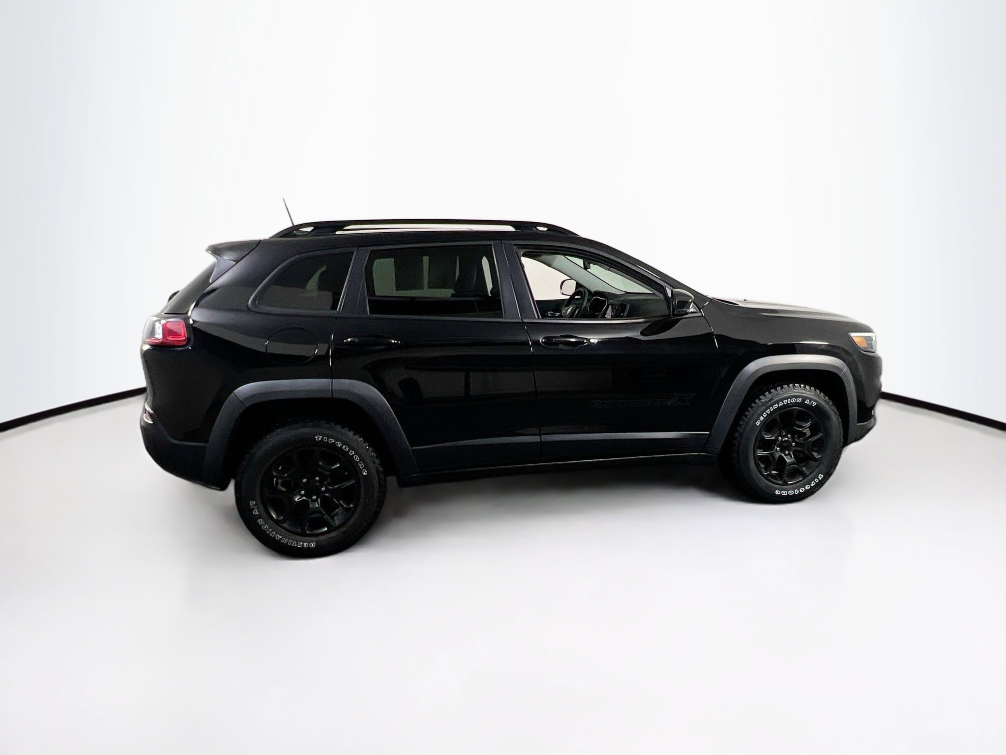 Used 2022 Jeep Cherokee Latitude w/ Sun & Sound Group AWD/4WD image 4