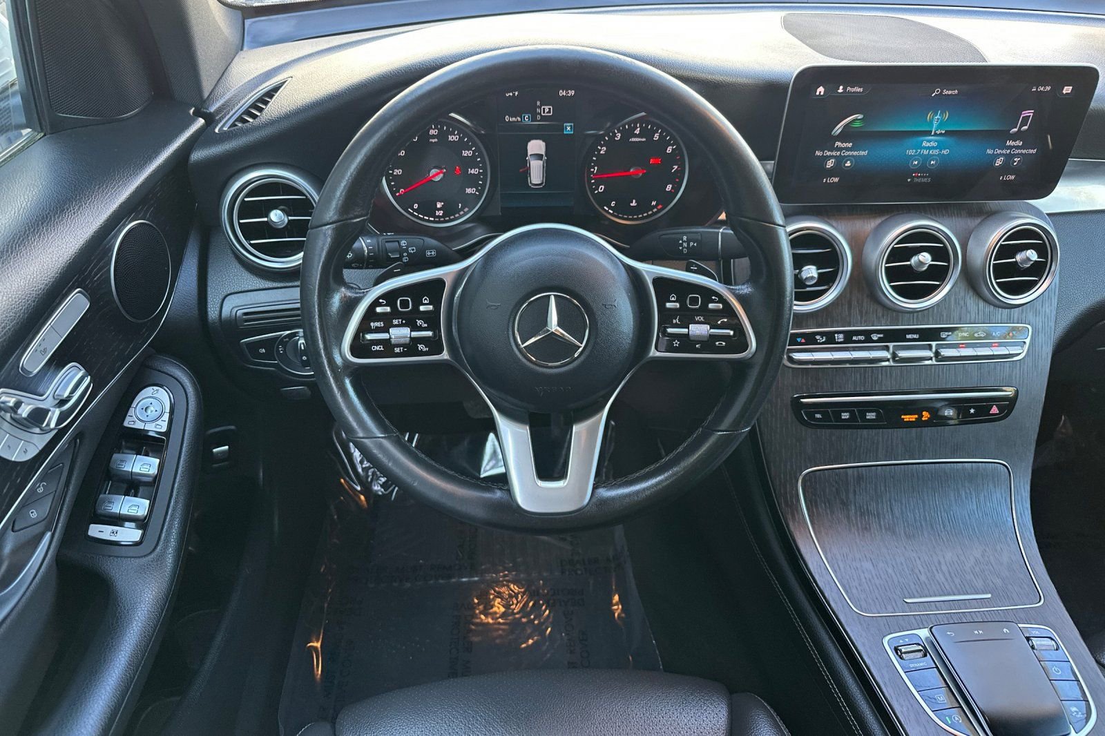 Used 2020 Mercedes-Benz GLC 300 image 16
