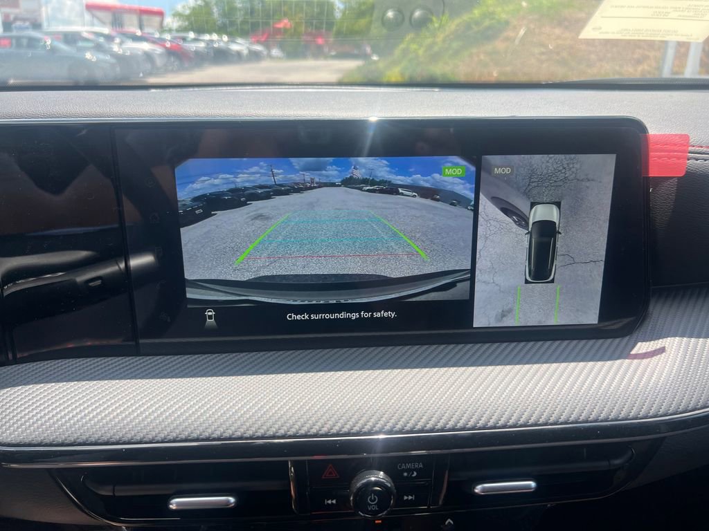 New 2025 Nissan Kicks SR image 20