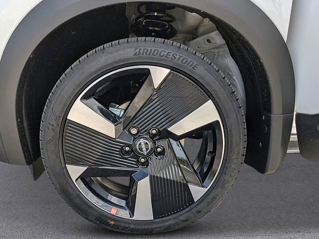 New 2026 Nissan Kicks SR w/ Cold Weather Package image 10