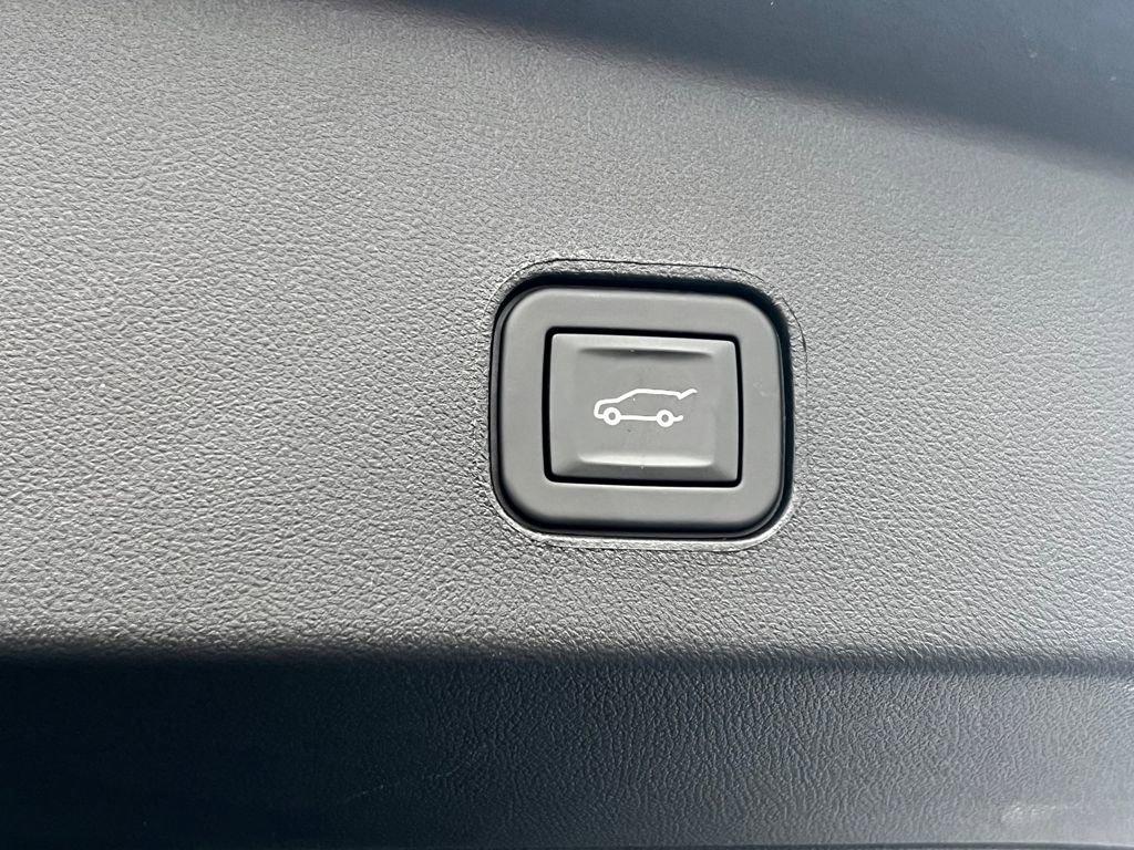 New 2026 Cadillac Lyriq Premium Sport w/ LPO, Floor Liner Package image 16