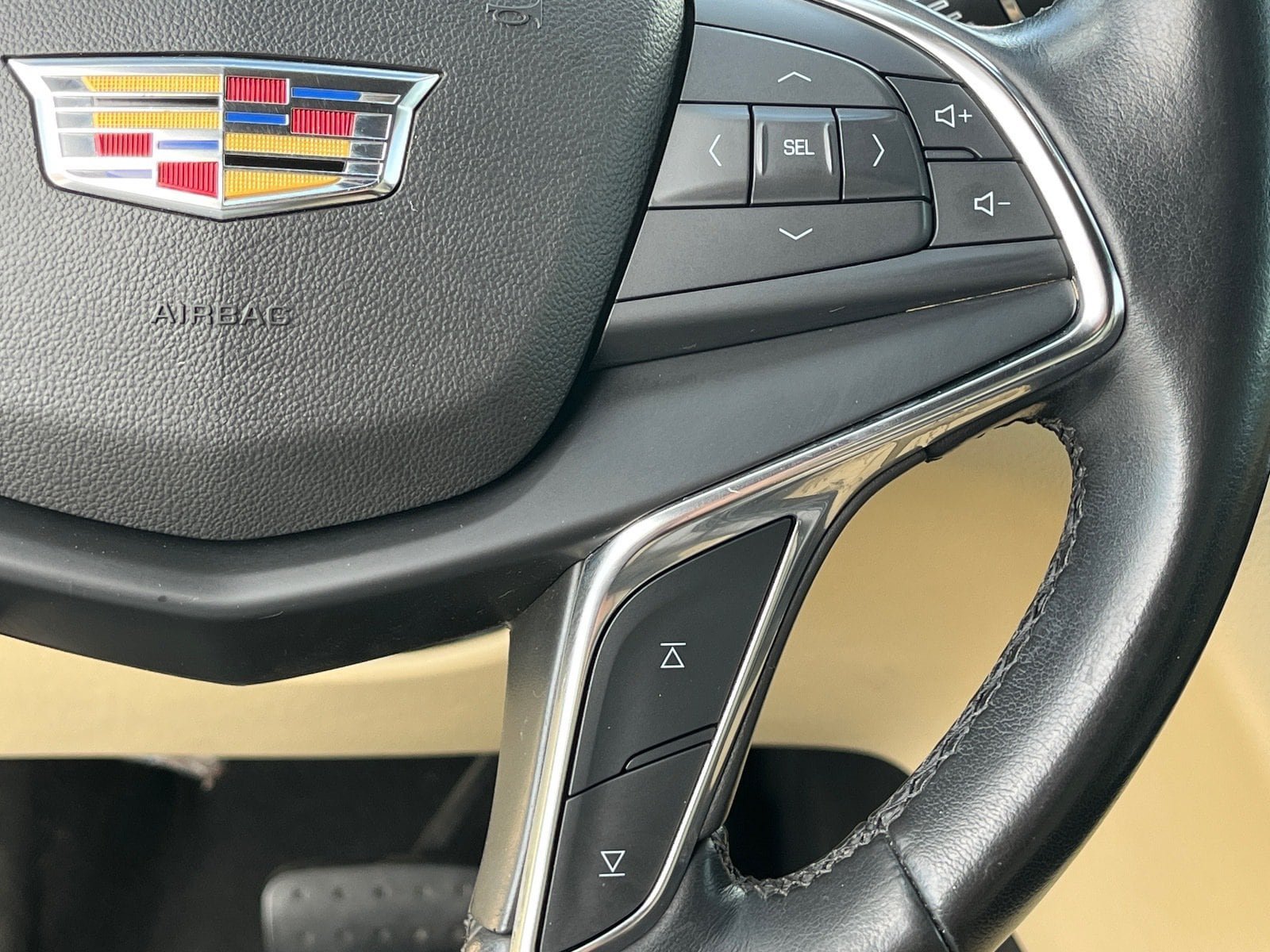 Used 2019 Cadillac XT5 Luxury FWD image 20