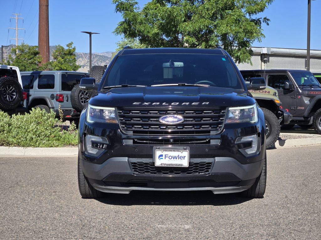 Used 2016 Ford Explorer Sport w/ Equipment Group 401A AWD/4WD image 2