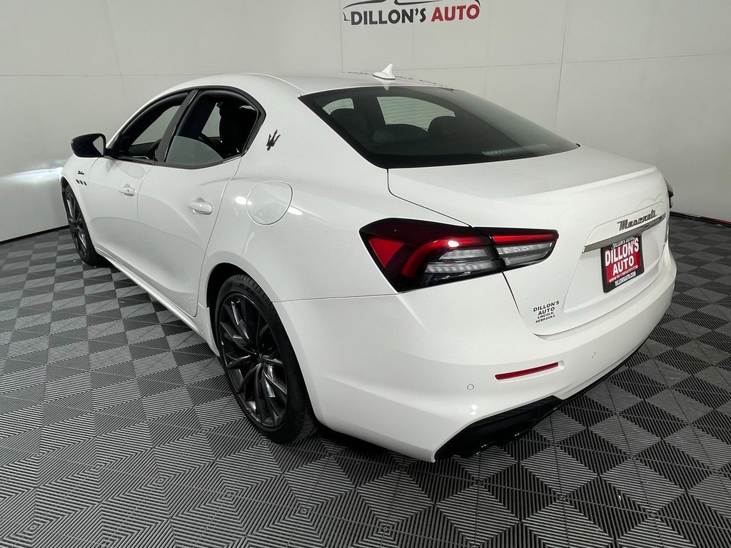 Used 2022 Maserati Ghibli Modena image 4