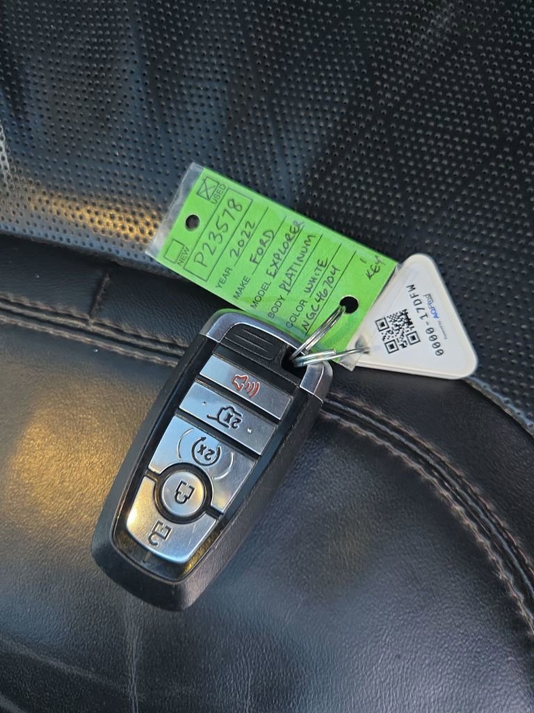 Used 2022 Ford Explorer Platinum w/ Equipment Group 601A image 30