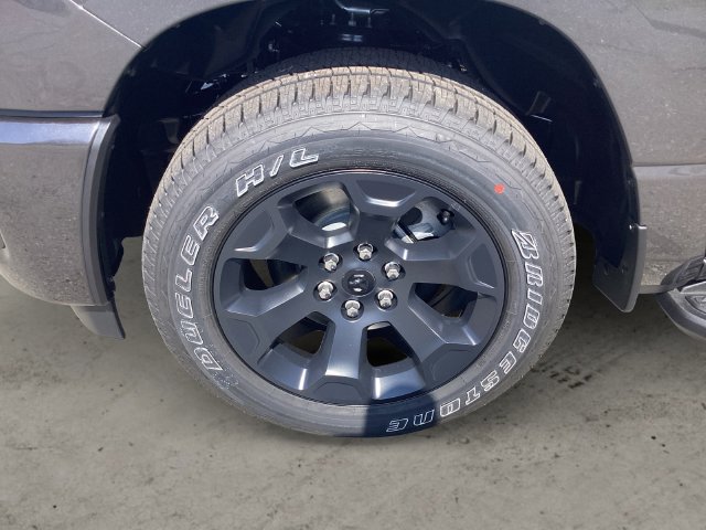 New 2026 RAM 1500 Express AWD/4WD image 14