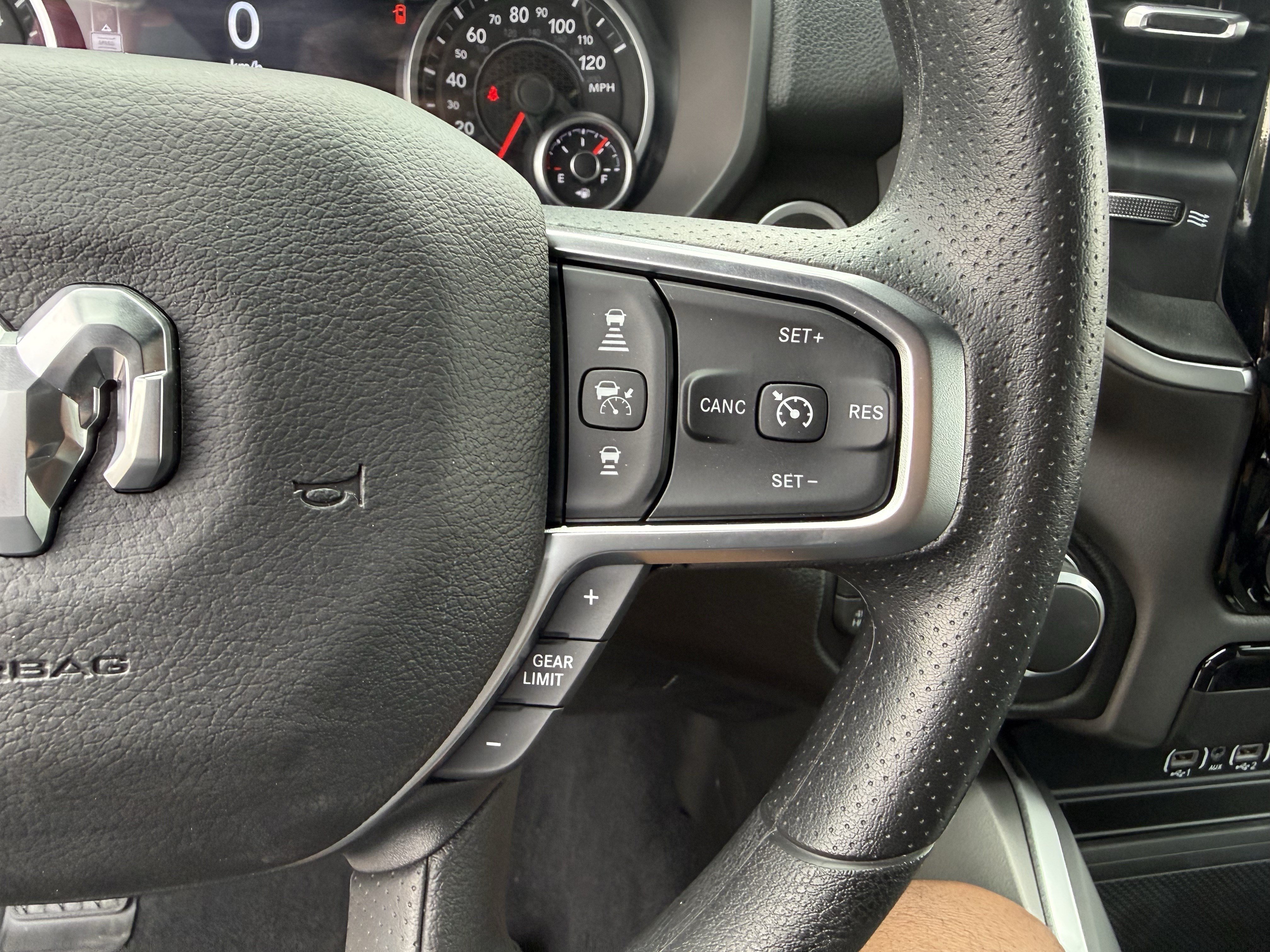 New 2026 RAM 1500 Express AWD/4WD image 19