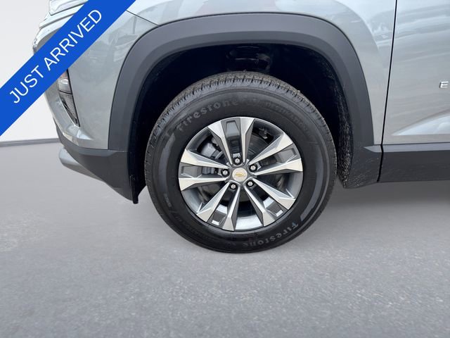 New 2026 Chevrolet Equinox LT w/ Convenience Package II FWD image 10