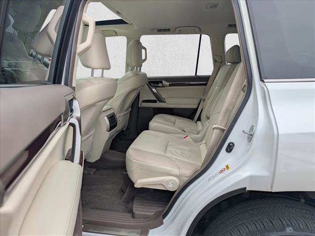 Used 2018 Lexus GX 460 Premium image 19