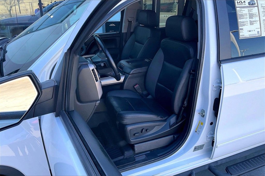 Used 2018 GMC Sierra 1500 SLT w/ All Terrain X Package image 25