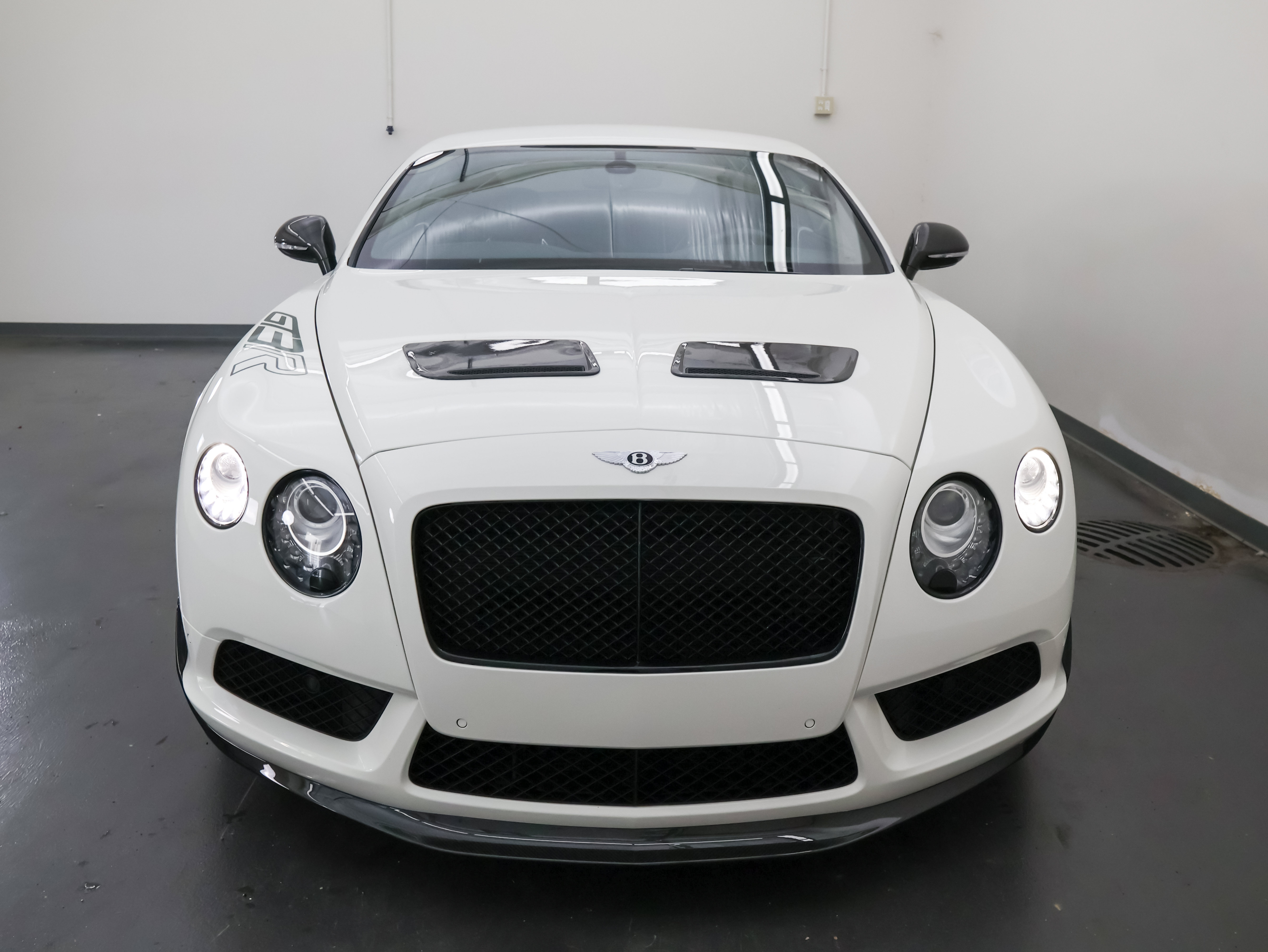 Used 2015 Bentley Continental GT3-R AWD/4WD image 8