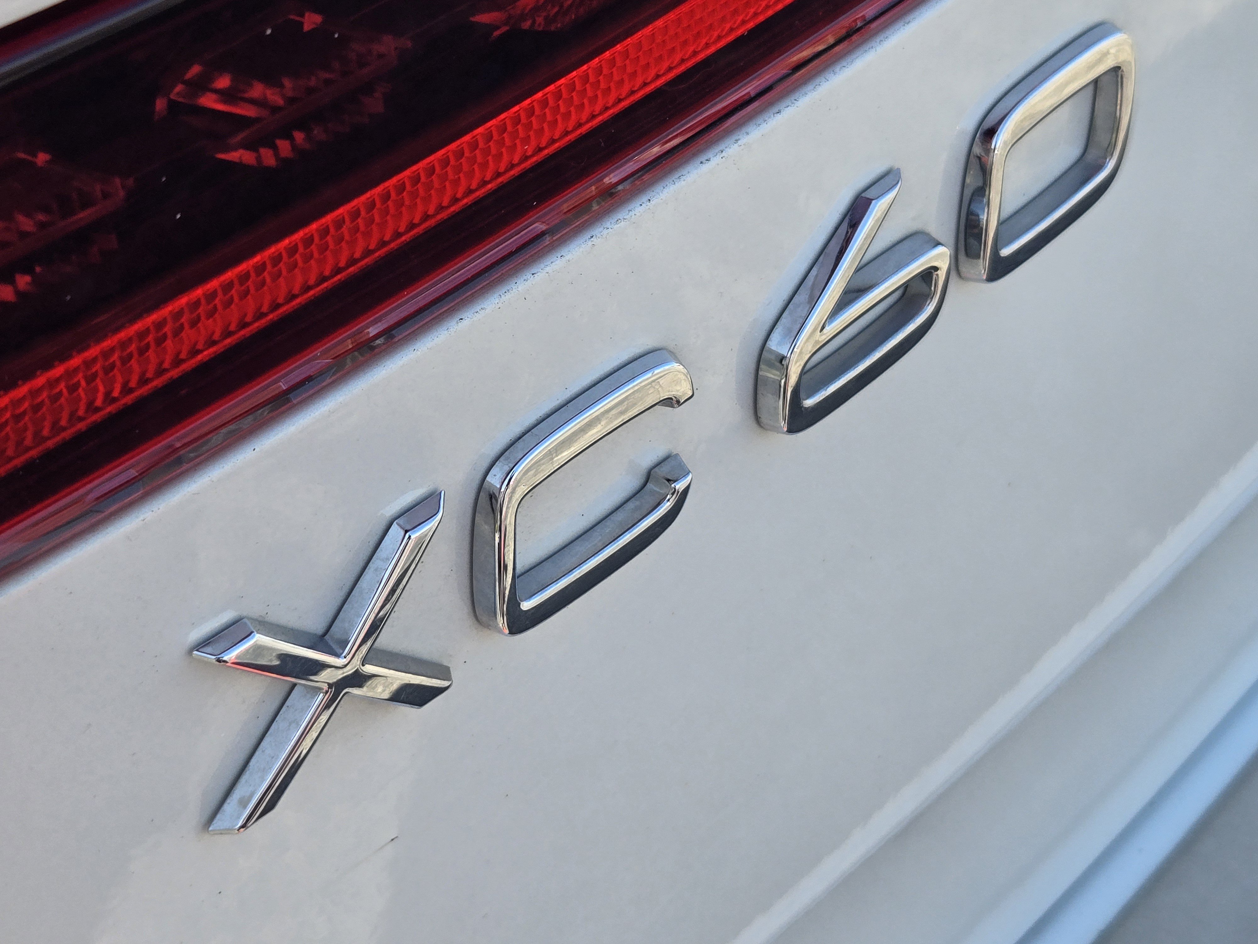 Certified 2026 Volvo XC60 B5 Ultra AWD/4WD image 18