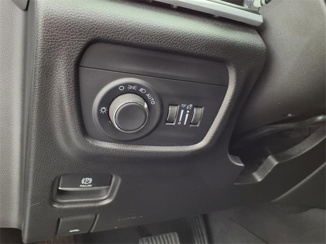 Used 2024 Jeep Grand Cherokee Altitude image 17