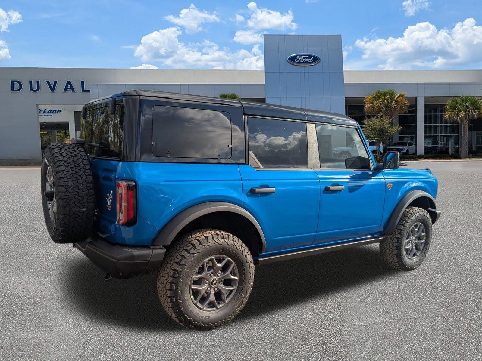 New 2025 Ford Bronco Badlands AWD/4WD image 4