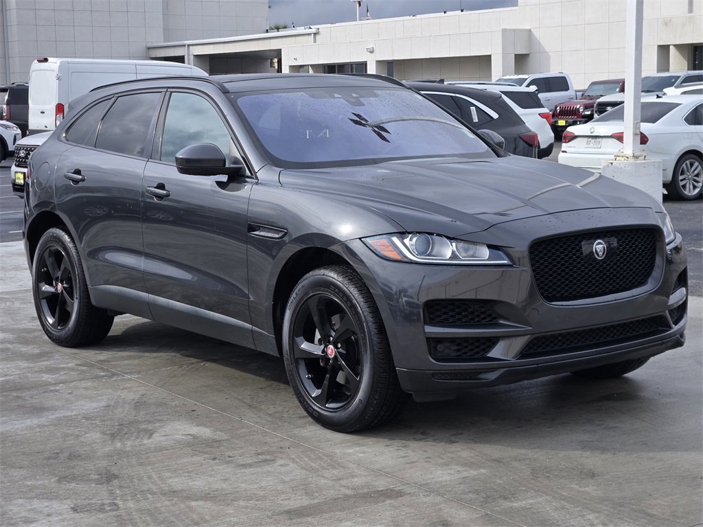 Used 2019 Jaguar F-PACE Premium image 3