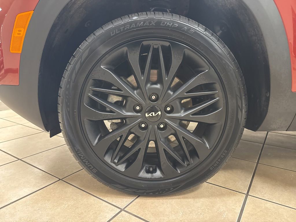 Used 2023 Kia Seltos Nightfall Edition image 9