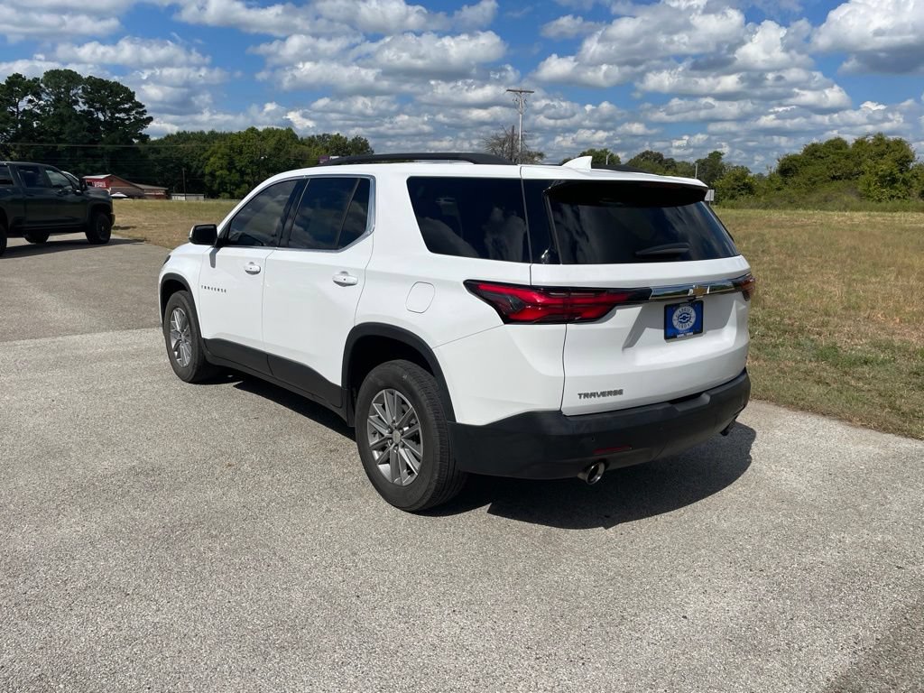 Used 2022 Chevrolet Traverse LT FWD image 3