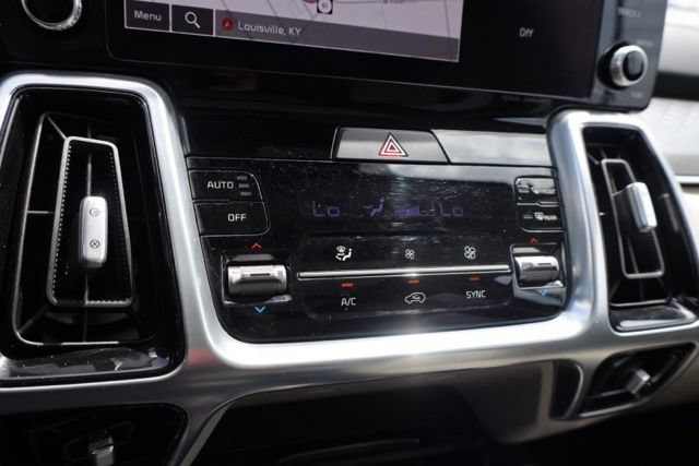 Used 2023 Kia Sorento SX AWD/4WD image 32