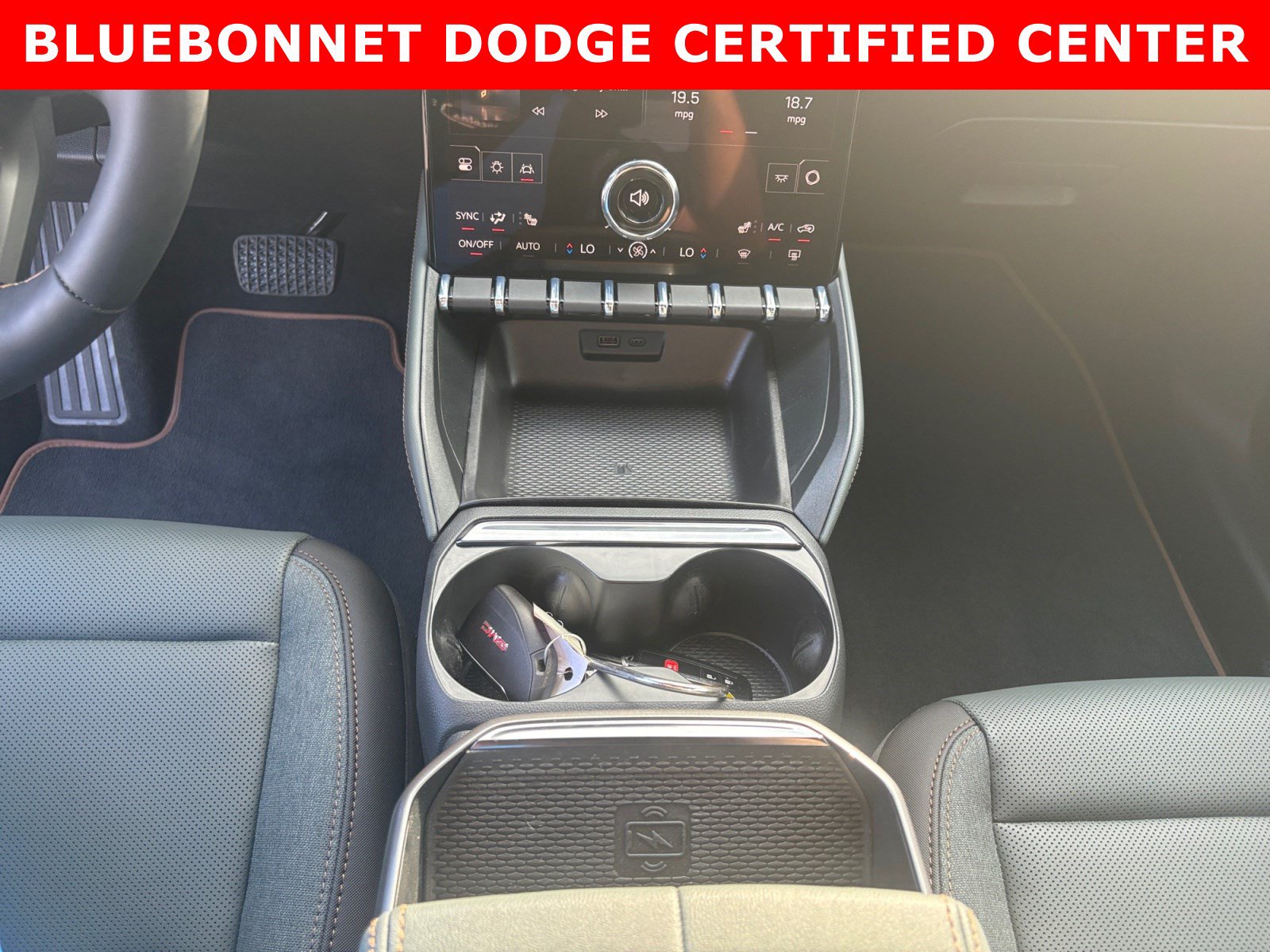 Used 2026 GMC Terrain AT4 AWD/4WD image 18