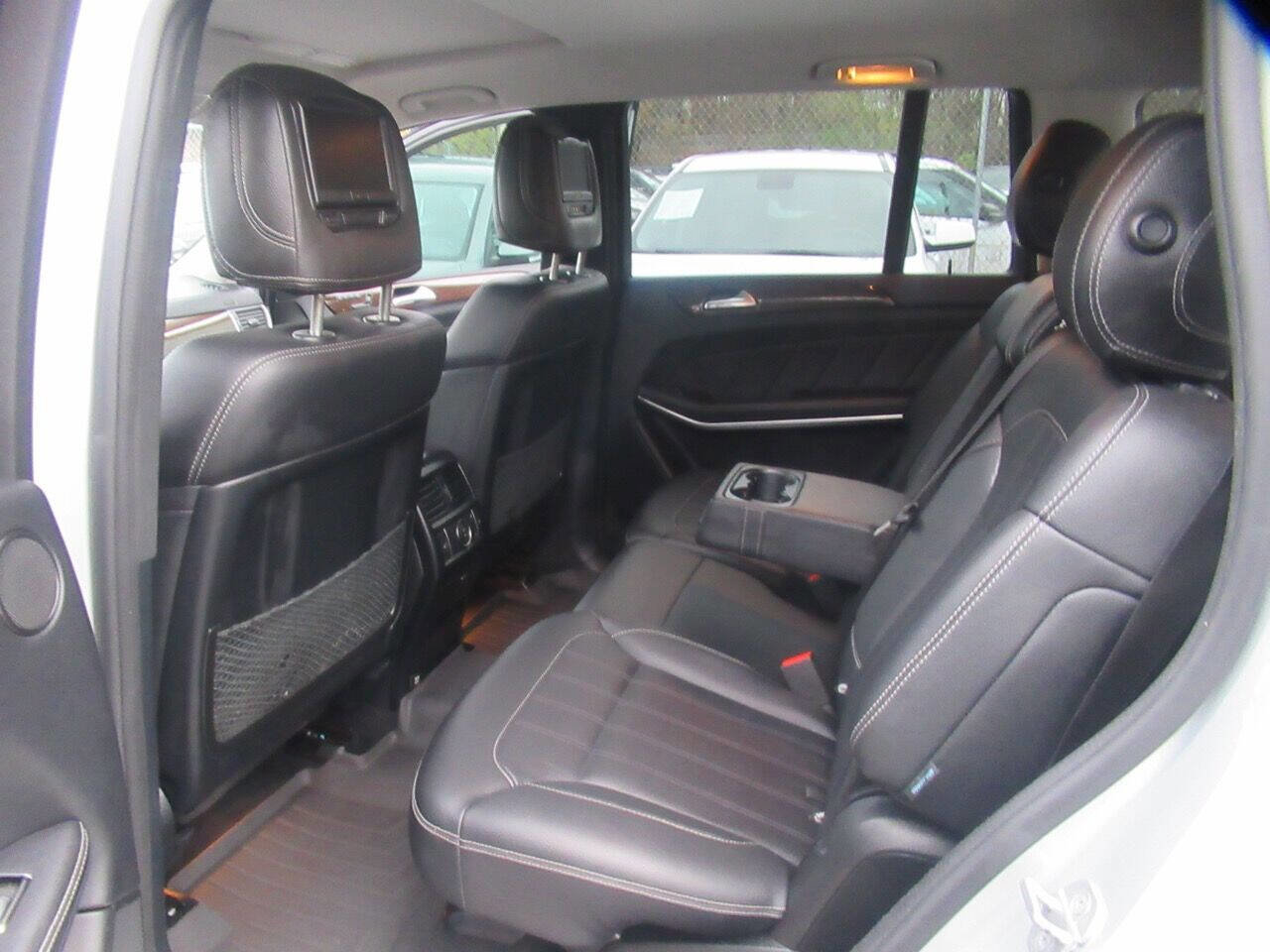 Used 2013 Mercedes-Benz GL 450 4MATIC image 28