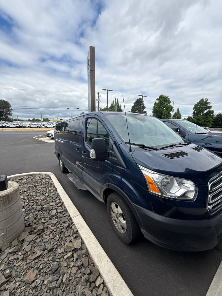 Used 2019 Ford Transit 350 XLT RWD image 1