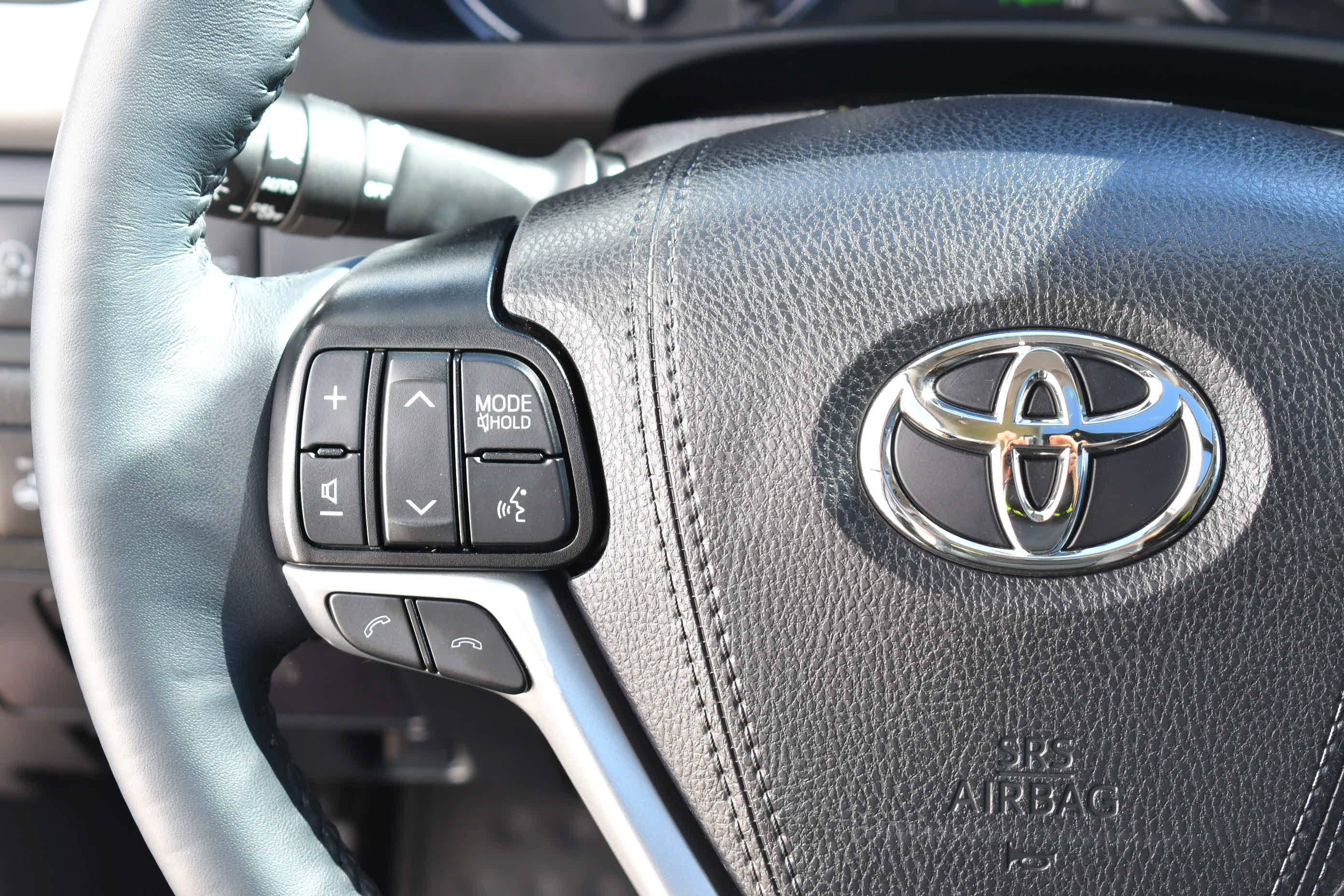 Used 2019 Toyota Highlander Limited Platinum AWD/4WD image 23