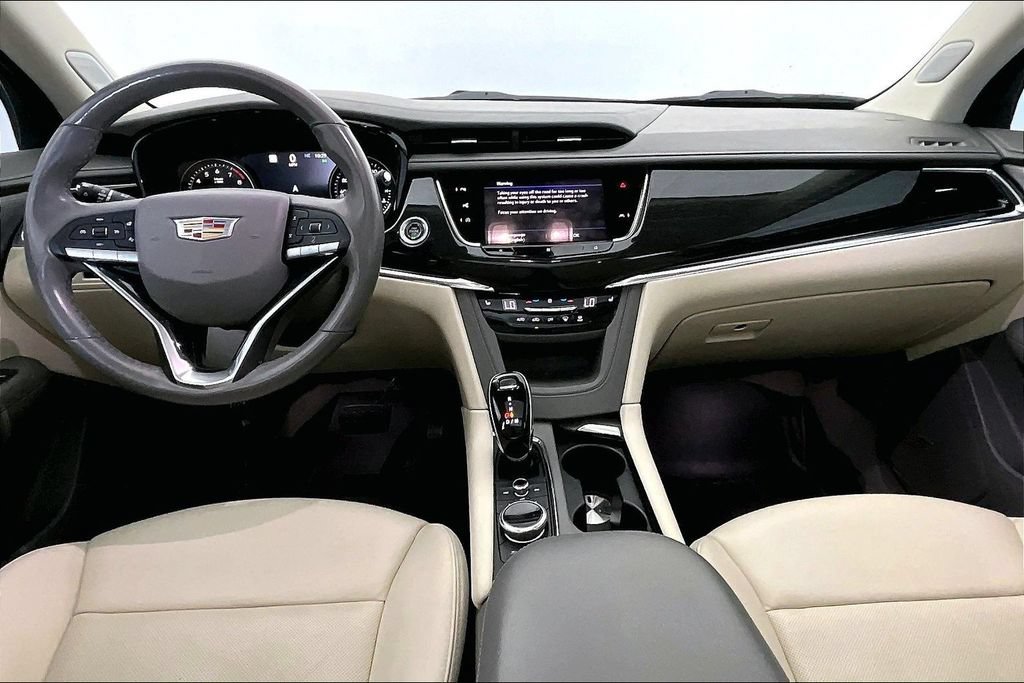 Used 2020 Cadillac XT6 Premium Luxury FWD image 18