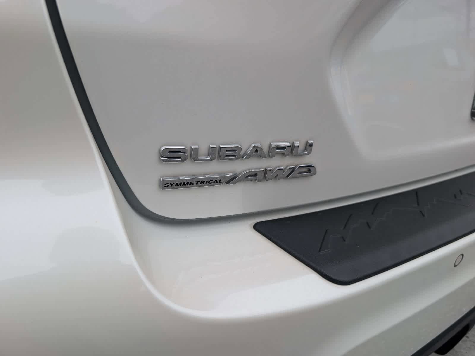 Used 2024 Subaru Crosstrek 2.5i Limited w/ Crosstrek Mirror Package AWD/4WD image 8
