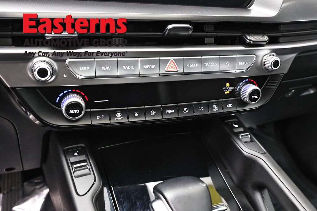 Used 2025 Kia Telluride S AWD/4WD image 19