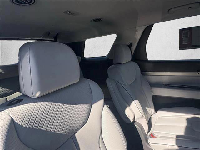 Used 2023 Hyundai Palisade SEL w/ Cargo Package image 24