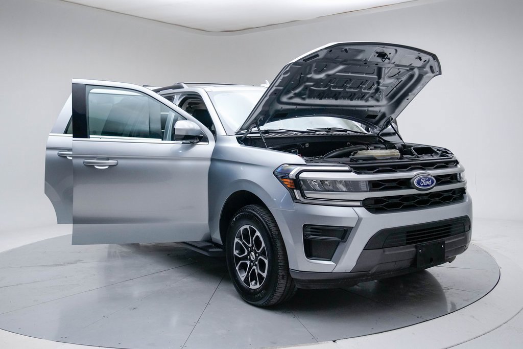 Used 2024 Ford Expedition Max XLT image 15