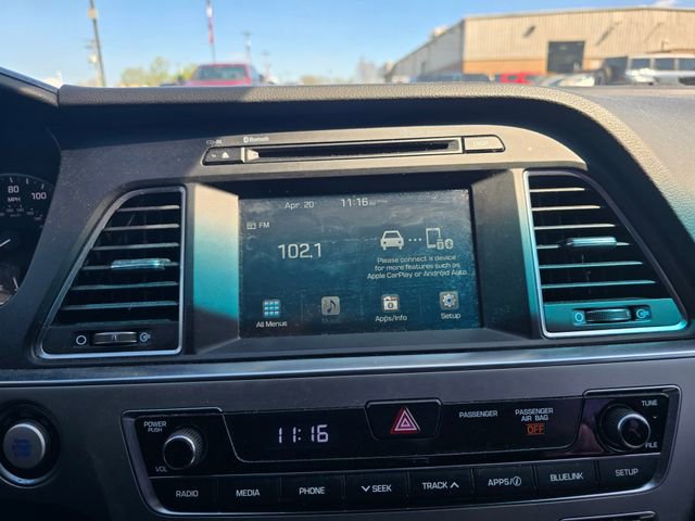 Used 2016 Hyundai Sonata Sport w/ Option Group 02 image 19