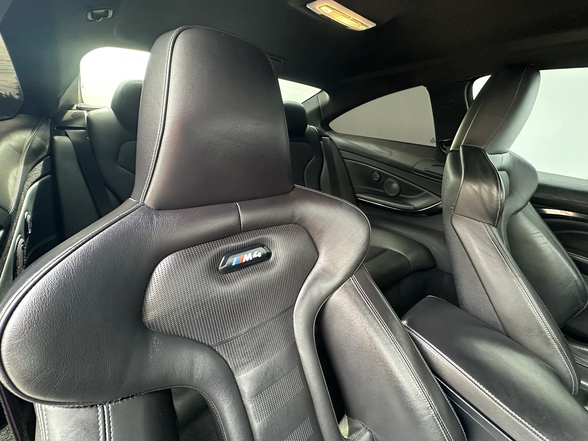 Used 2018 BMW M4 Coupe w/ Competition Package RWD image 24