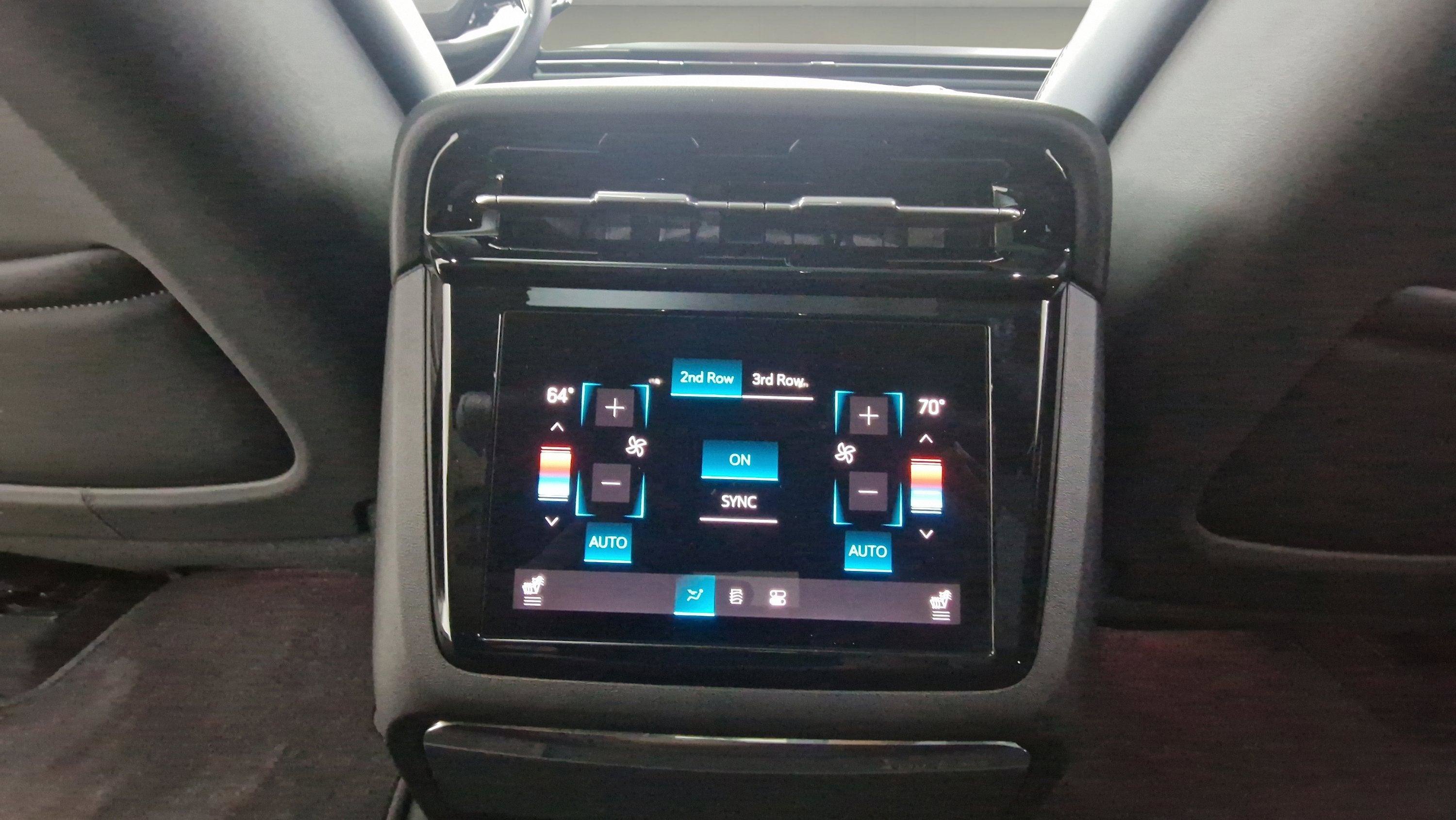 New 2025 Cadillac Escalade IQ Sport 2 w/ LPO, ONYX Package AWD/4WD image 13