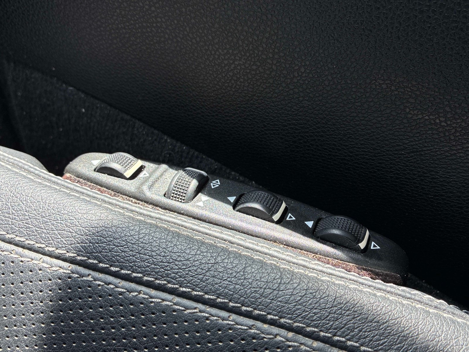 Used 2012 Mercedes-Benz E 550 Coupe image 29