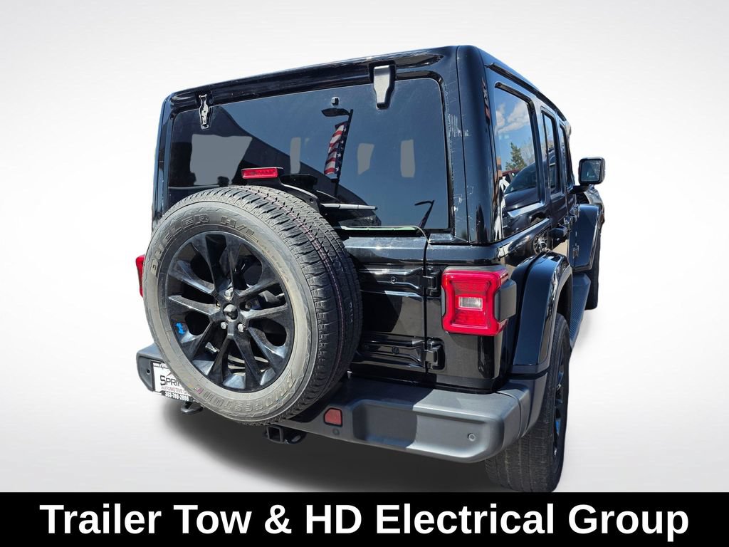Used 2018 Jeep Wrangler Unlimited Sahara AWD/4WD image 8