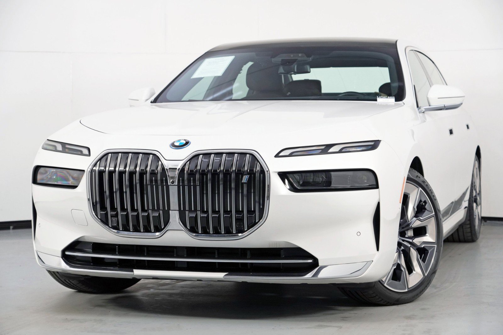 Used 2023 BMW i7 xDrive60 image 67