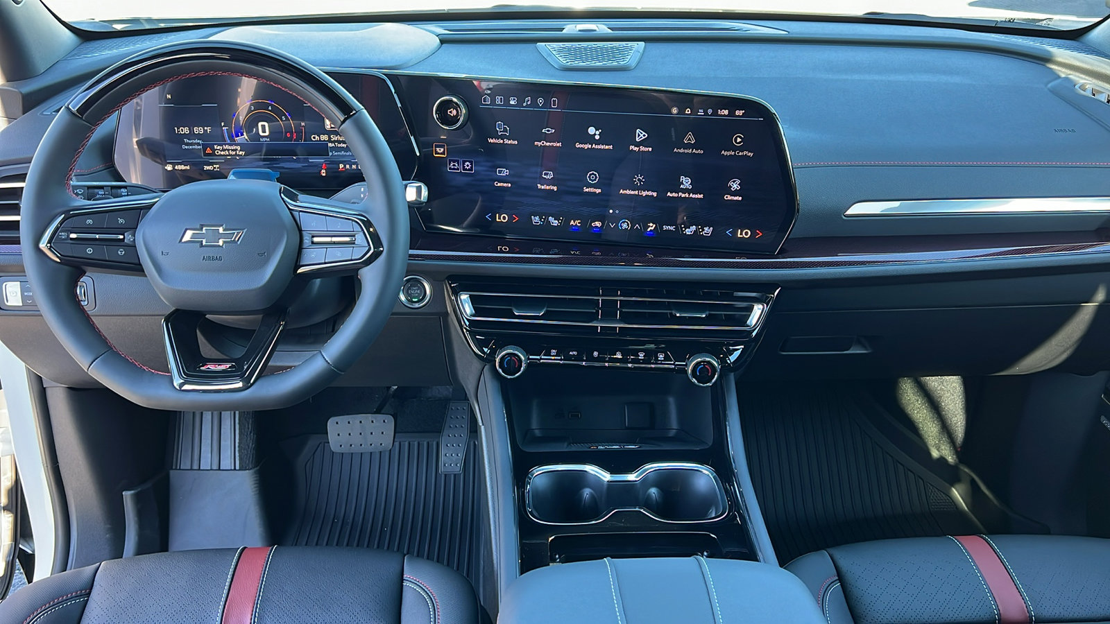 New 2026 Chevrolet Traverse RS w/ LPO, Floor Liner Package image 17