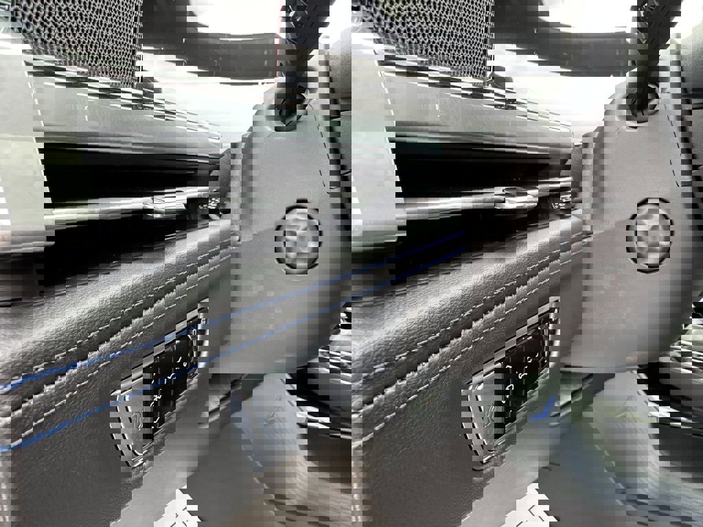 New 2025 Cadillac Escalade IQ Sport 1 w/ LPO, ONYX Package image 36