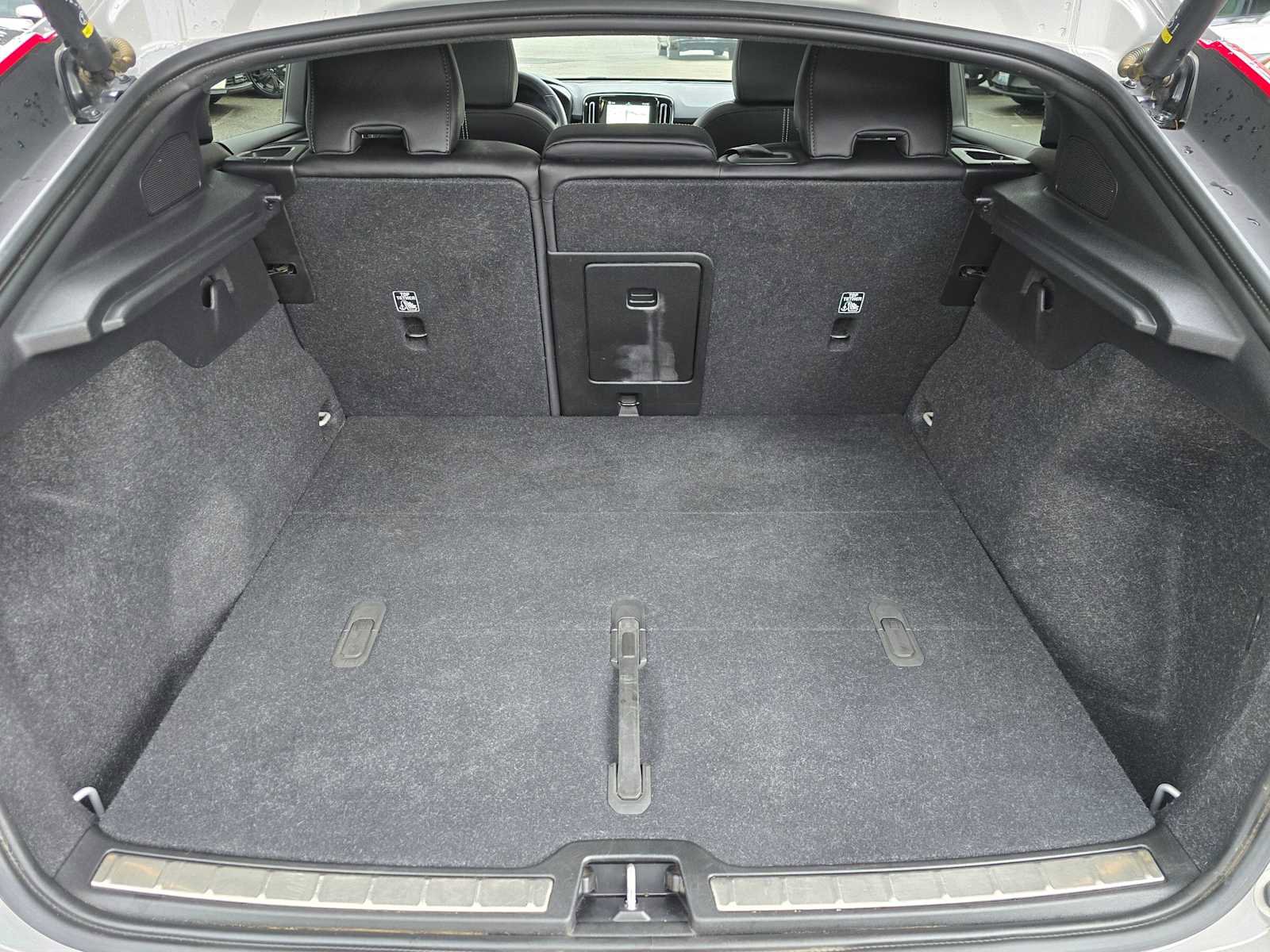 Certified 2023 Volvo C40 P8 Recharge Ultimate image 16