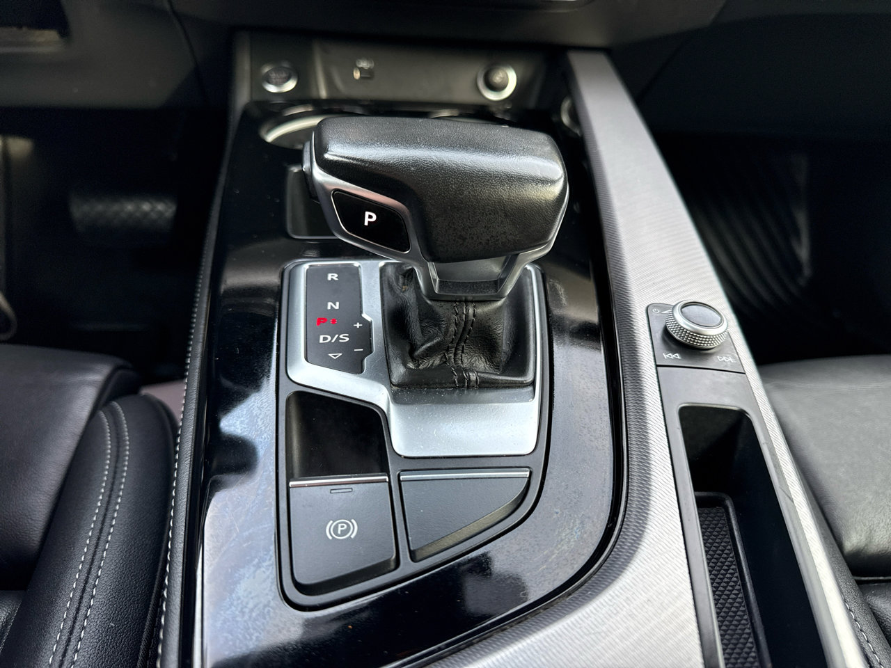 Used 2022 Audi A4 2.0T Premium Plus w/ Premium Plus Package image 46