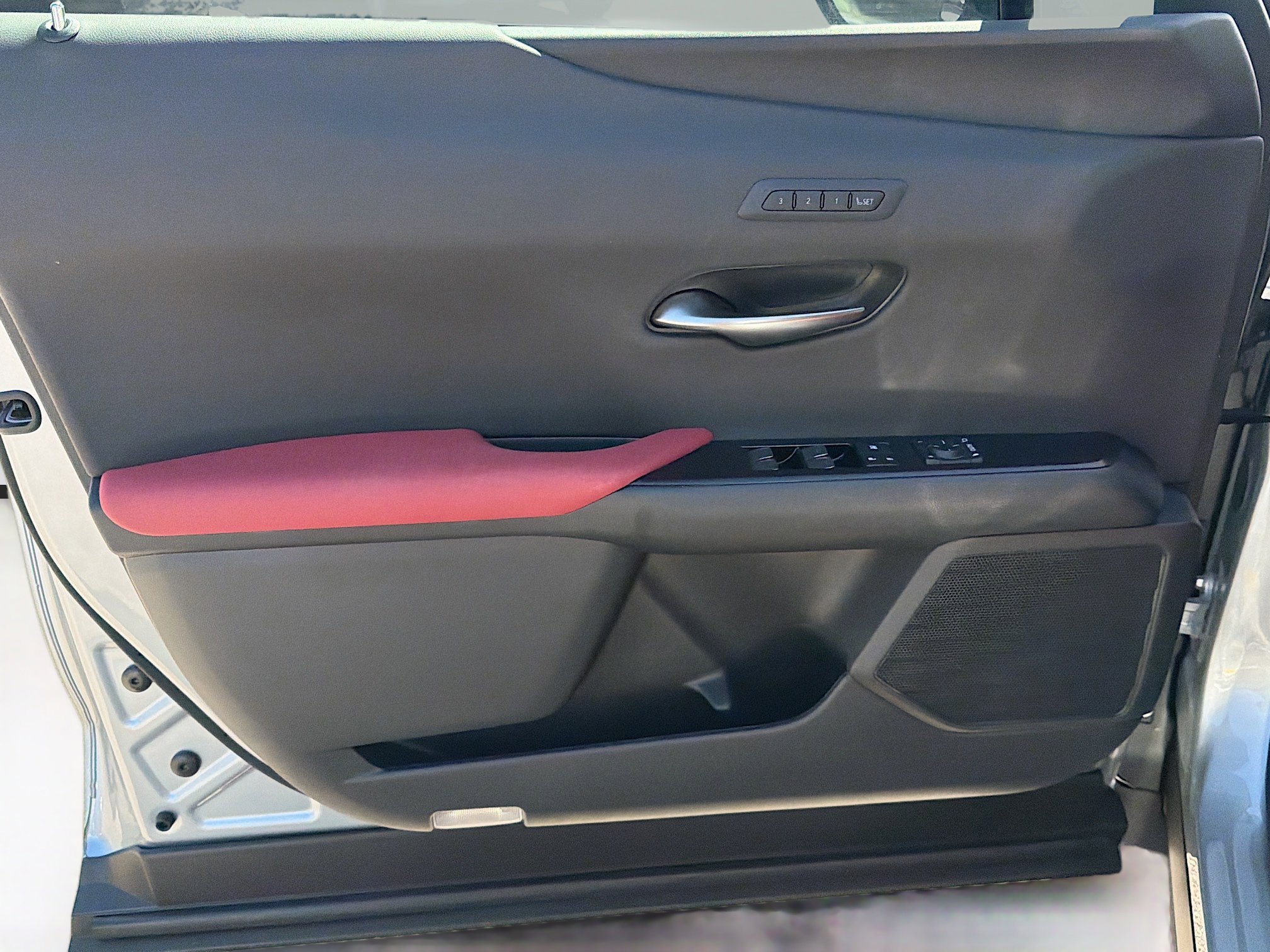 Used 2024 Lexus UX 250h F Sport image 22