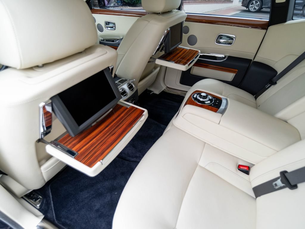 Used 2013 Rolls-Royce Ghost RWD image 29