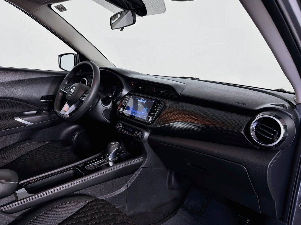 Used 2021 Nissan Kicks SV FWD image 31