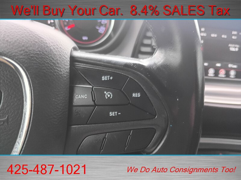 Used 2019 Dodge Challenger SXT RWD image 19